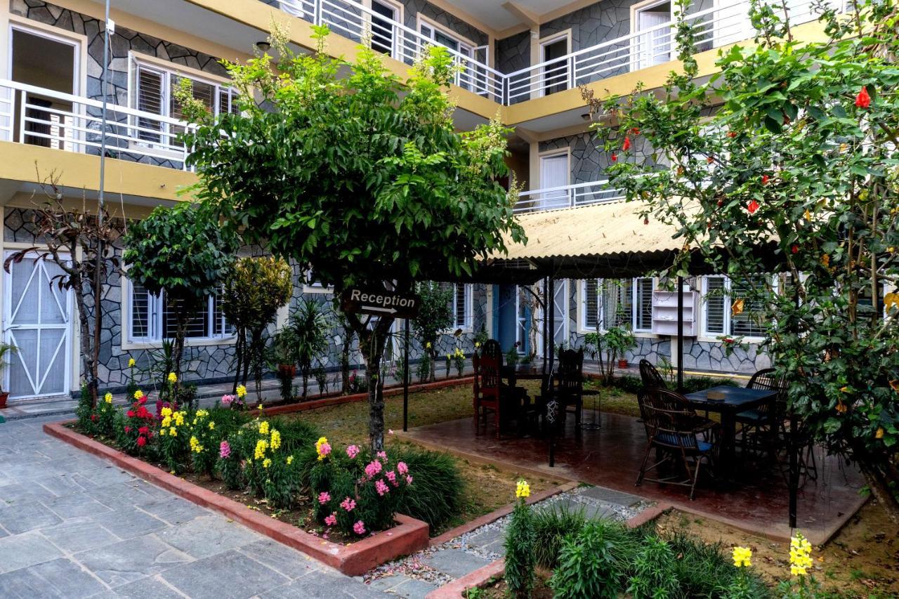 Hotel Homeland And Restaurant Pokhara Zewnętrze zdjęcie